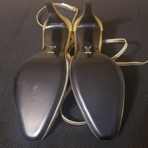 Isaac Mizrahi New York Ankle Strap Pumps - Picture 4 of 4